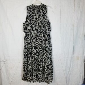Banana republic zebra print mock neck pleated midi dress